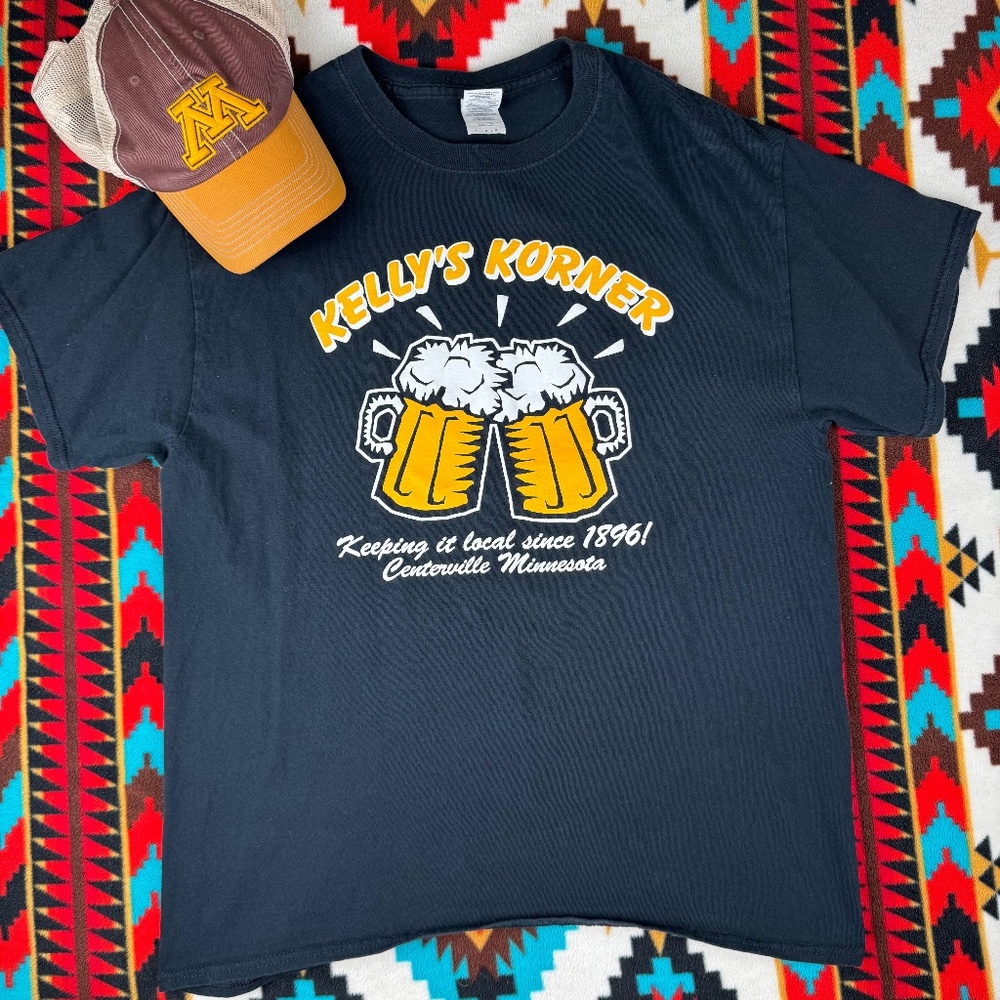 Kelly’s Konner - Centerville, Minnesota Bar T Shirt - LARGE